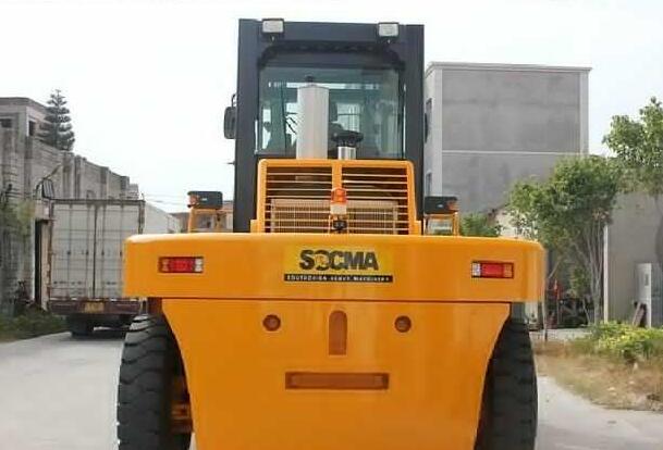 15噸叉車租賃15噸國(guó)產(chǎn)叉車出租